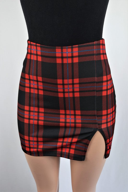 Plaid mini skirt with slit