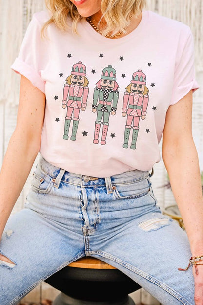 CHRISTMAS PUPPETS GRAPHIC TEE