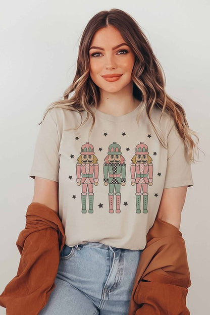 CHRISTMAS PUPPETS GRAPHIC TEE