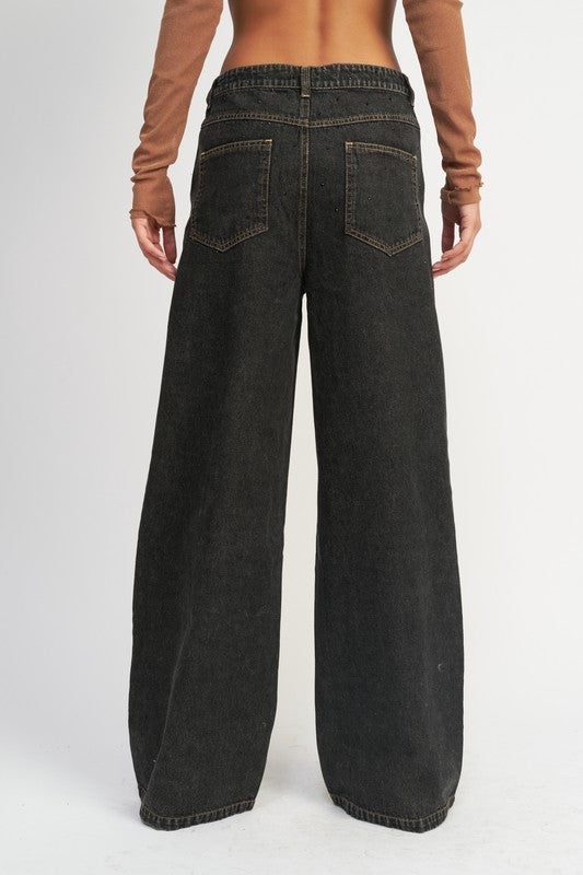 BOYFRINED PANTS WITH CONTRASTED STITCHING